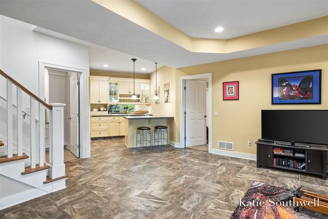7320 Valhalla Drive, Alto, MI 49302