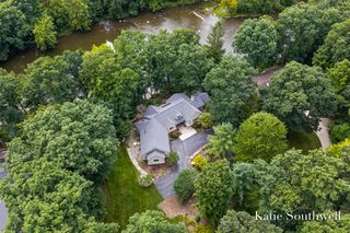 7320 Valhalla Drive, Alto, MI 49302