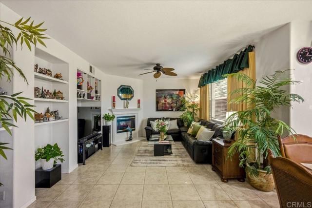 1121 Midnight Way, Oceanside, CA 92057