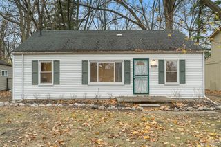 20450 Midway Avenue, Southfield, MI 48075