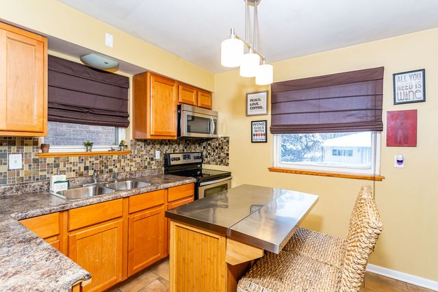 8435 S State Street, Chicago, IL 60619