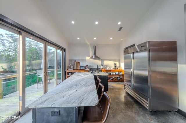 5101 Lake Bluff Circle, Marianna, FL 32446