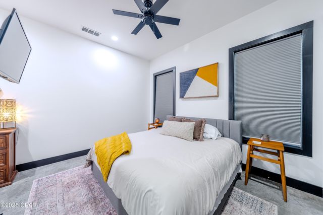 5101 Lake Bluff Circle, Marianna, FL 32446