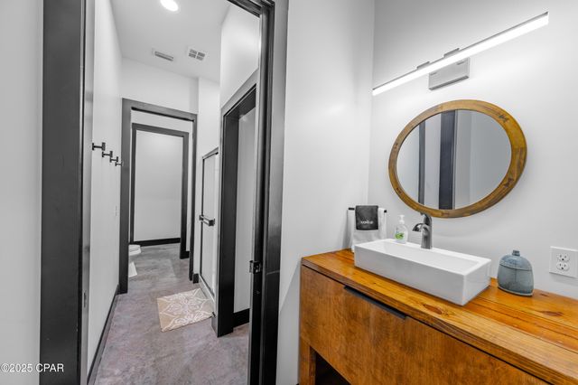 5101 Lake Bluff Circle, Marianna, FL 32446