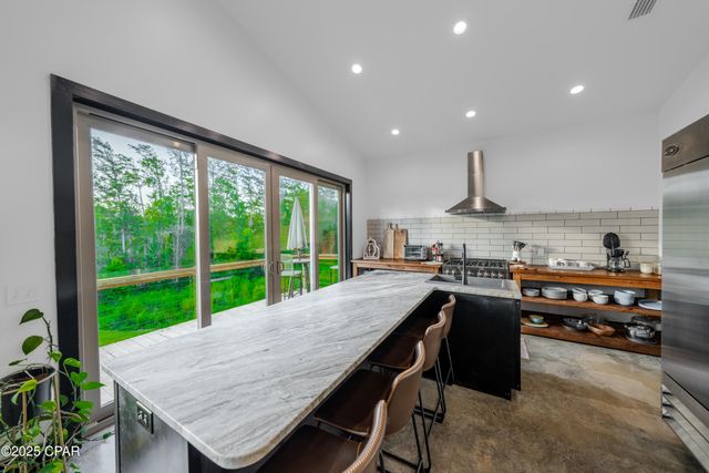 5101 Lake Bluff Circle, Marianna, FL 32446