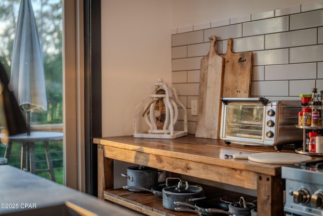 5101 Lake Bluff Circle, Marianna, FL 32446