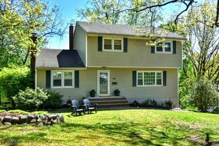 143 Nottingham Rd, Ramsey Boro, NJ 07446