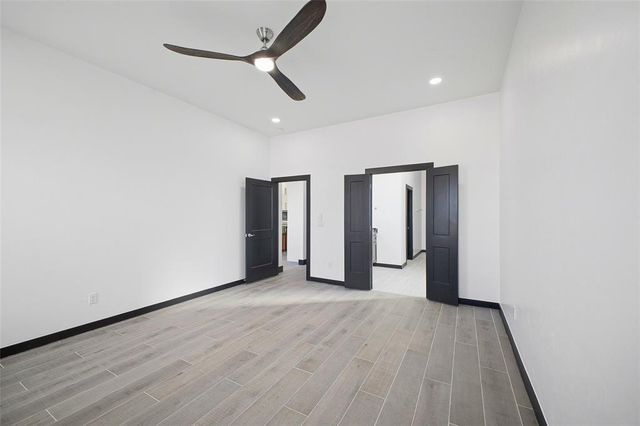 2436 Canyon Circle, Blanchard, OK 73010