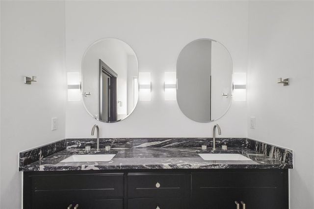 2436 Canyon Circle, Blanchard, OK 73010