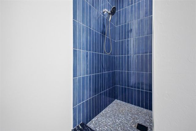 2436 Canyon Circle, Blanchard, OK 73010