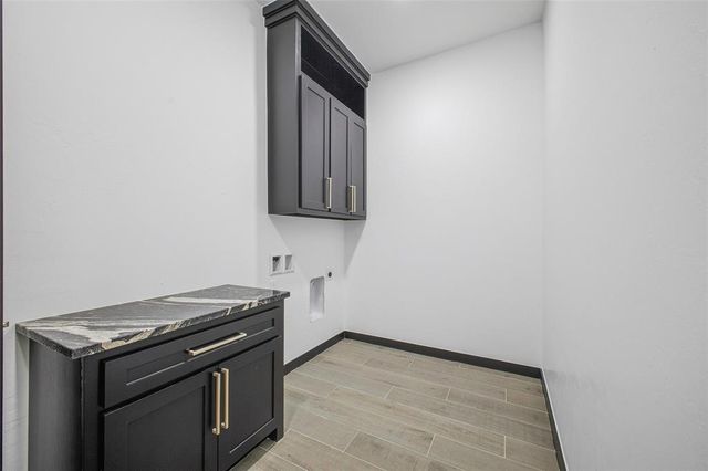 2436 Canyon Circle, Blanchard, OK 73010