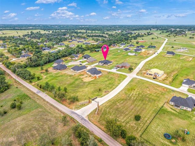 2436 Canyon Circle, Blanchard, OK 73010