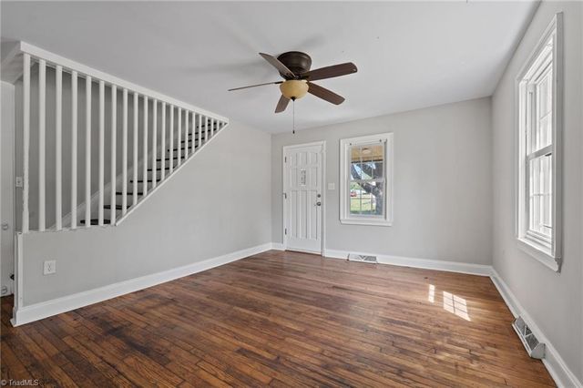 204 W Brower Avenue, Liberty, NC 27298