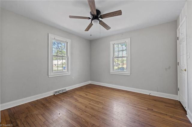 204 W Brower Avenue, Liberty, NC 27298