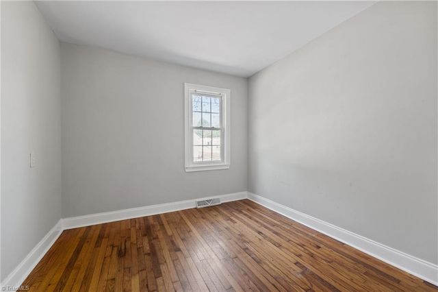 204 W Brower Avenue, Liberty, NC 27298