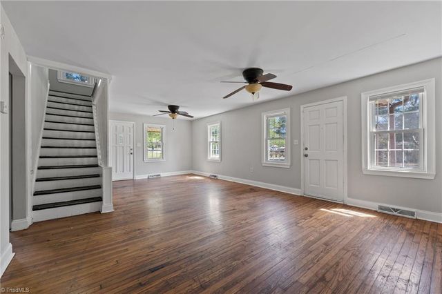 204 W Brower Avenue, Liberty, NC 27298