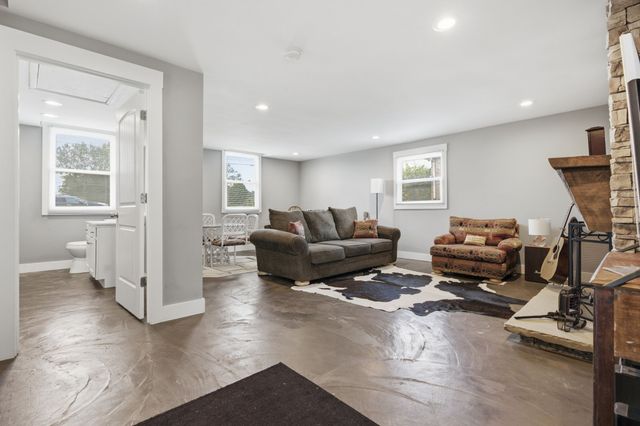 218 Almaville Rd, Smyrna, TN 37167