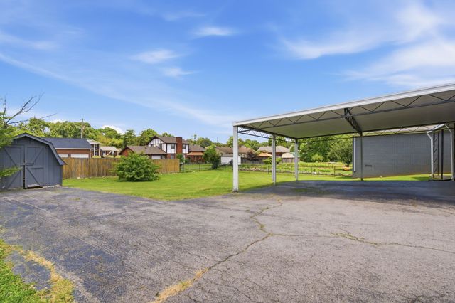 218 Almaville Rd, Smyrna, TN 37167