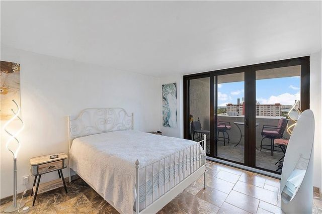 2017 S Ocean Drive PH6, Hallandale Beach, FL 33009