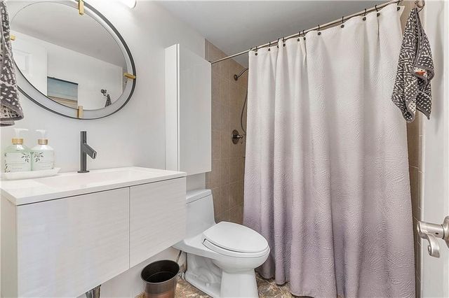 2017 S Ocean Drive PH6, Hallandale Beach, FL 33009