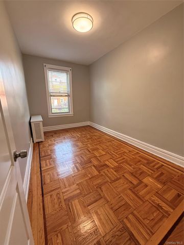 1958 Lurting Avenue, Bronx, NY 10461