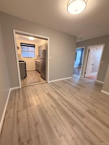 1958 Lurting Avenue, Bronx, NY 10461