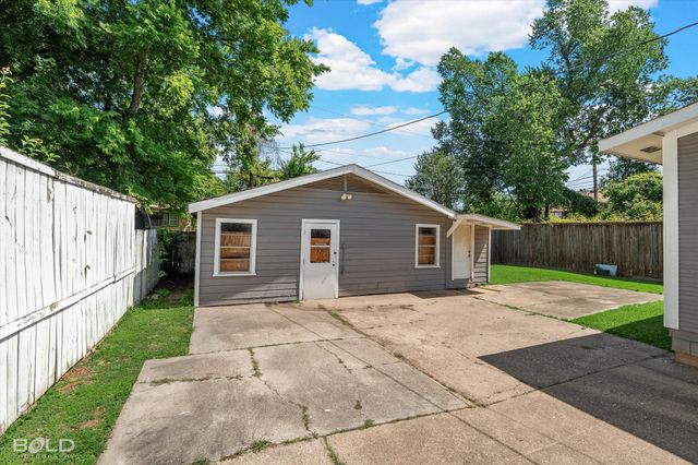 1110 Janther Place, Shreveport, LA 71104