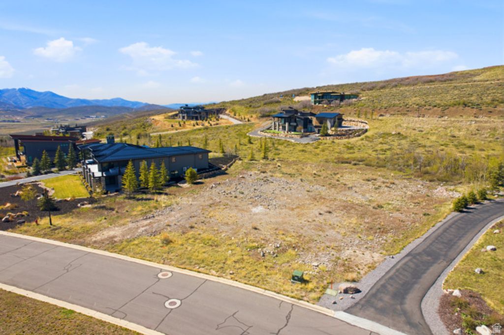 Image 15 of property listing at 430 W VISTA RIDGE RD # 99, Kamas, UT 84036