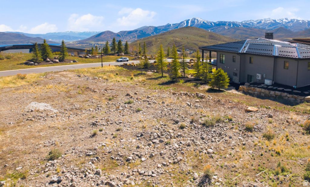 Image 4 of property listing at 430 W VISTA RIDGE RD # 99, Kamas, UT 84036