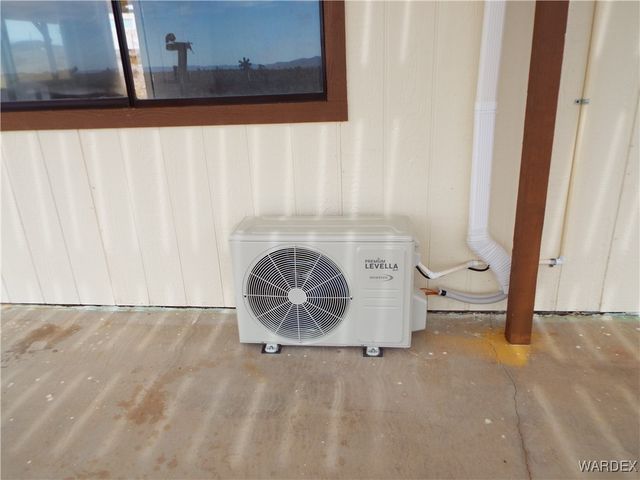 17516 N LADERA Drive, Dolan Springs, AZ 86441