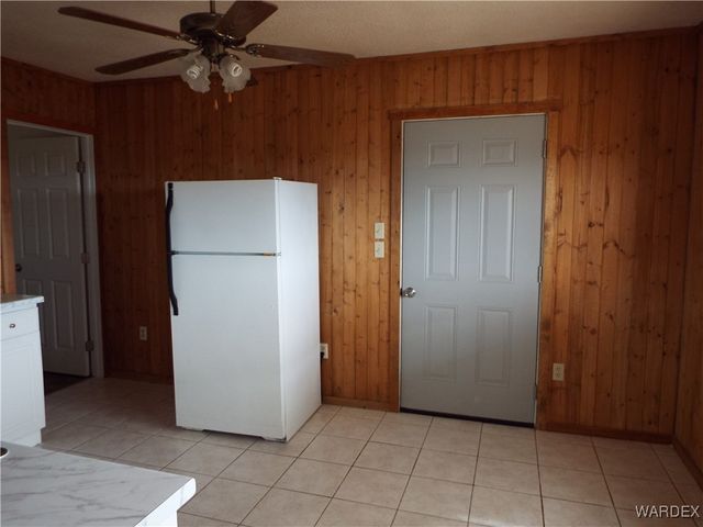 17516 N LADERA Drive, Dolan Springs, AZ 86441