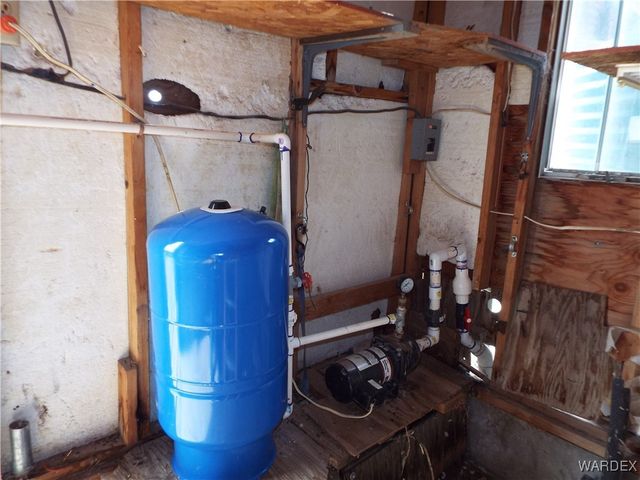 17516 N LADERA Drive, Dolan Springs, AZ 86441