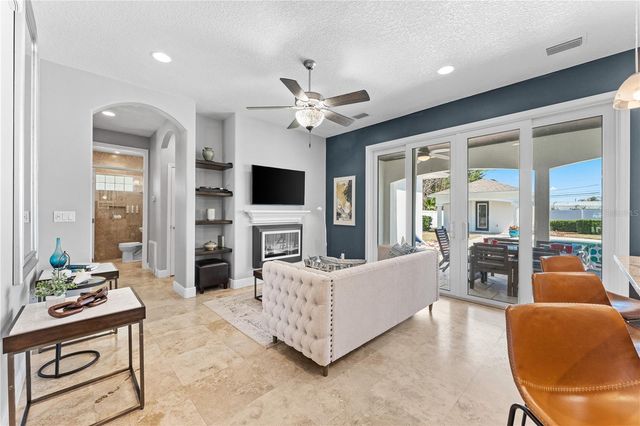 827 E 26TH AVENUE, New Smyrna Beach, FL 32169