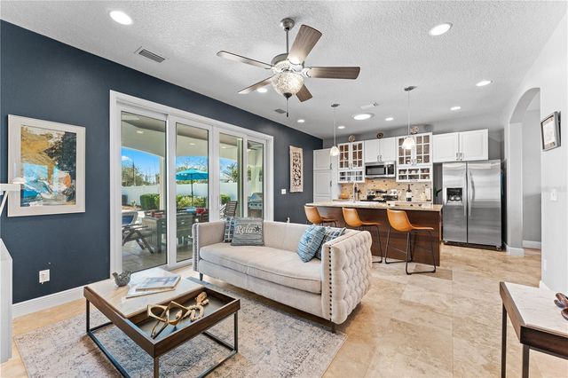 827 E 26TH AVENUE, New Smyrna Beach, FL 32169