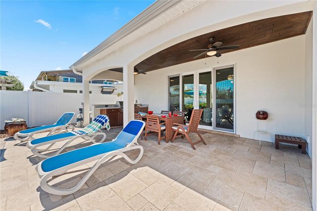 827 E 26TH AVENUE, New Smyrna Beach, FL 32169