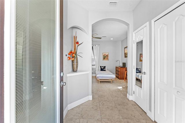 827 E 26TH AVENUE, New Smyrna Beach, FL 32169