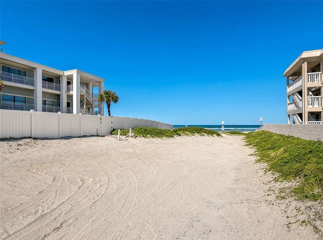 827 E 26TH AVENUE, New Smyrna Beach, FL 32169