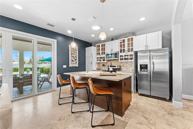 827 E 26TH AVENUE, New Smyrna Beach, FL 32169
