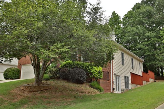 6025 Dumont Trace, Roswell, GA 30075