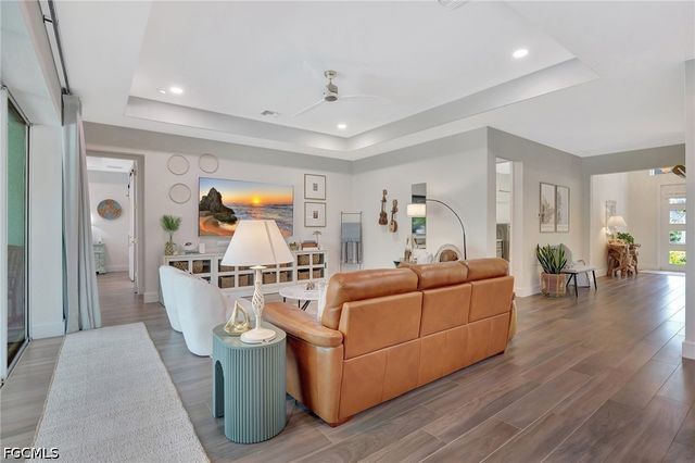 8517 S Lake CIR, Fort Myers, FL 33908