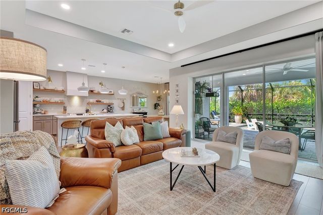 8517 S Lake CIR, Fort Myers, FL 33908