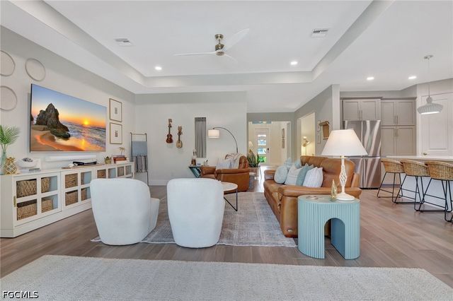 8517 S Lake CIR, Fort Myers, FL 33908