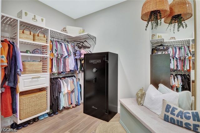 8517 S Lake CIR, Fort Myers, FL 33908