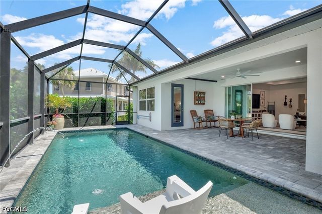 8517 S Lake CIR, Fort Myers, FL 33908