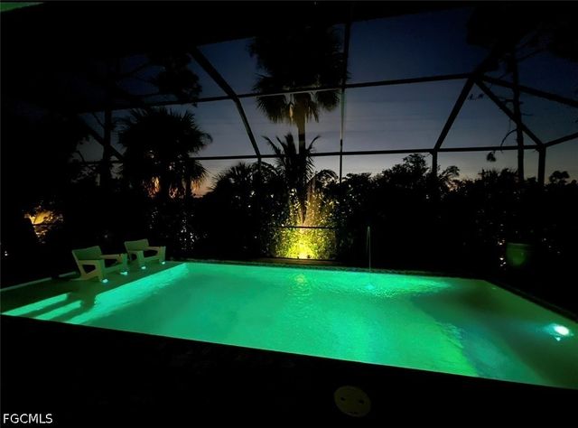 8517 S Lake CIR, Fort Myers, FL 33908