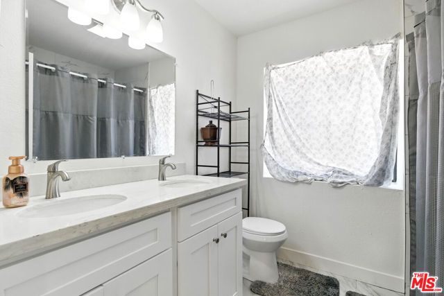 1655 E Avenue K, Lancaster, CA 93535