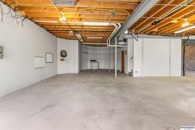 11757 Whitmore Street, Omaha, NE 68142