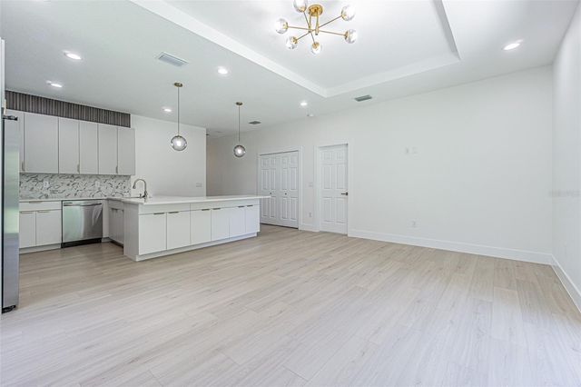 12690 N CENTRAL AVENUE, Tampa, FL 33612