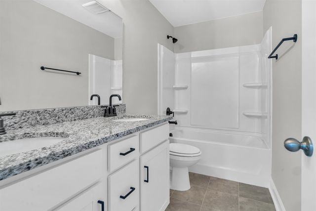 1116 NW Forest Bend Dr NW, Calabash, NC 28467