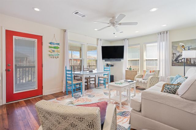 981 S Stingaree Drive, Crystal Beach, TX 77650